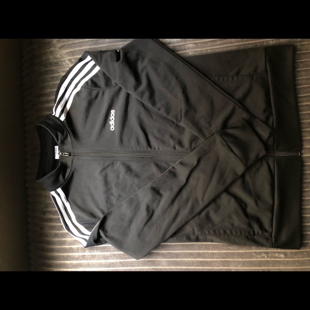 Adidas sweater